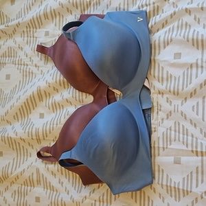 Victoria's Secret Incredible Lightly Lined Demi Wireless Bra Bundle (36B)